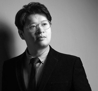 龚寅甲 男高音歌唱家